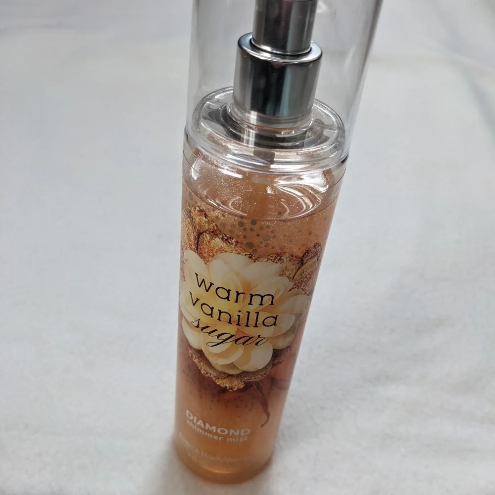 Vanilla Diamond Shimmer Mist - Picture 3 of 4
